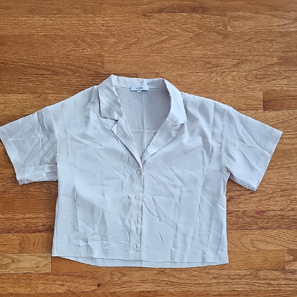 Ro & De Silky Cream Crop Top